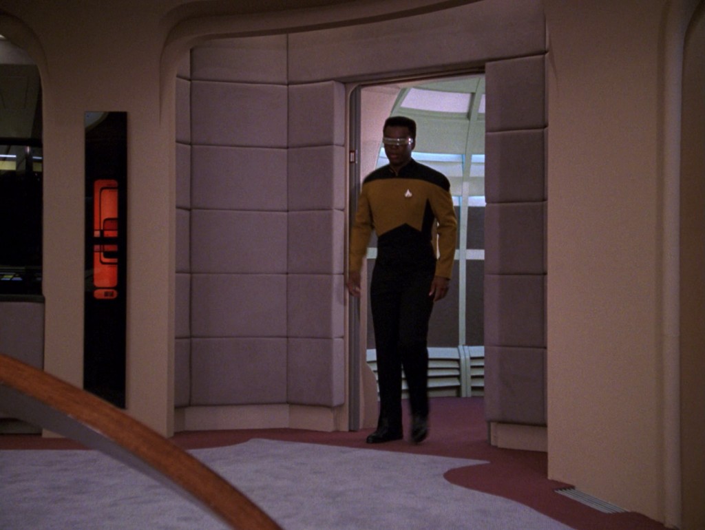 Star Trek: The Next Generation - Die Macht der Paragraphen (The Ensigns Of Command) Blu-ray Screencap © CBS/Paramount